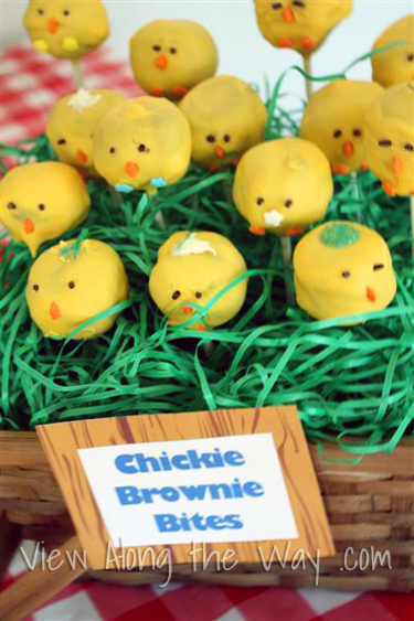 Farm/Barnyard First Birthday Party Food Table Ideas: Chickie Brownie Bites