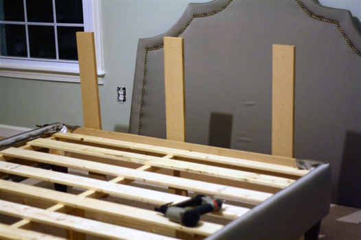 Diy Upholstered Platform Bed With, How To Attach Headboard Wooden Bed Frame