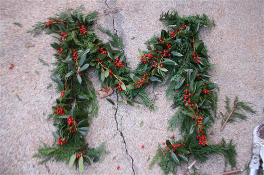 How to make an easy monogram/initial wreath!