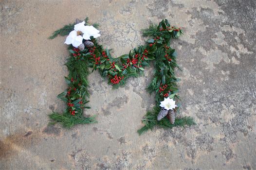 How to make an easy monogram/initial wreath!