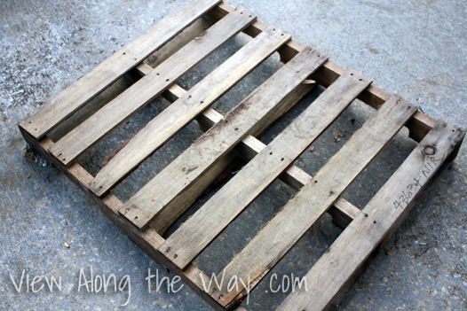 reclaimed pallet wood