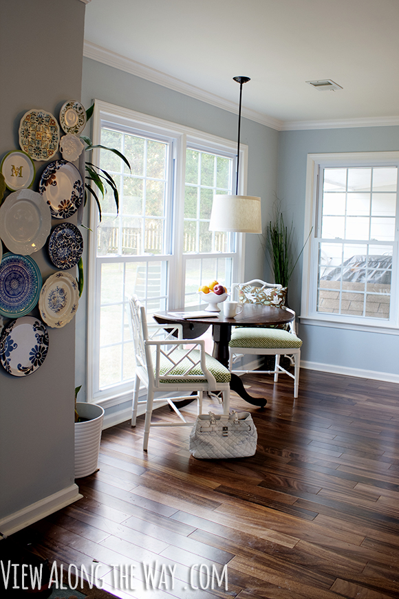 Breakfast Nook: Chinese Chippendale chairs and a wood table.