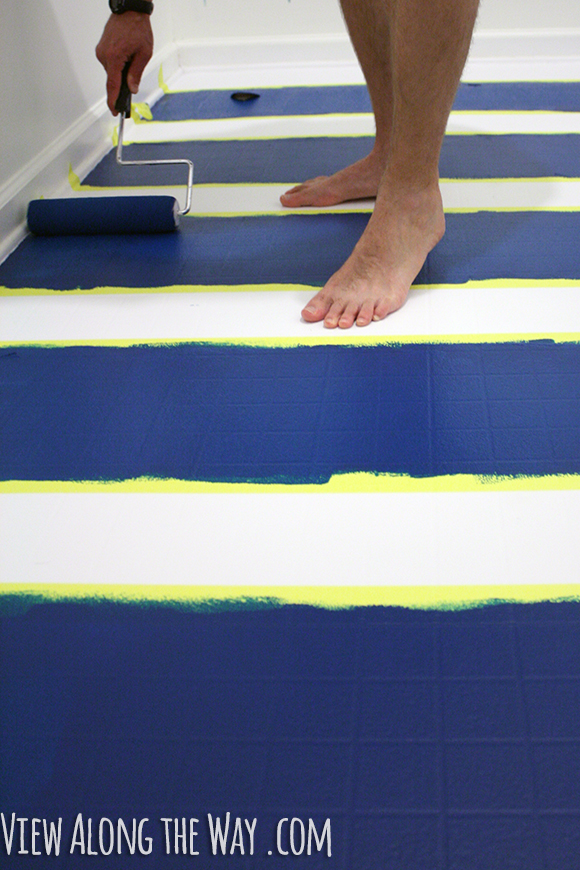 YES! You can paint vinyl/laminate floors! Come see how!