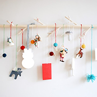 A modern advent branch! Plus tons of other creative DIY advent ideas at this link!