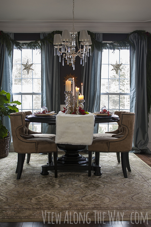 Dining room Christmas decorating ideas!