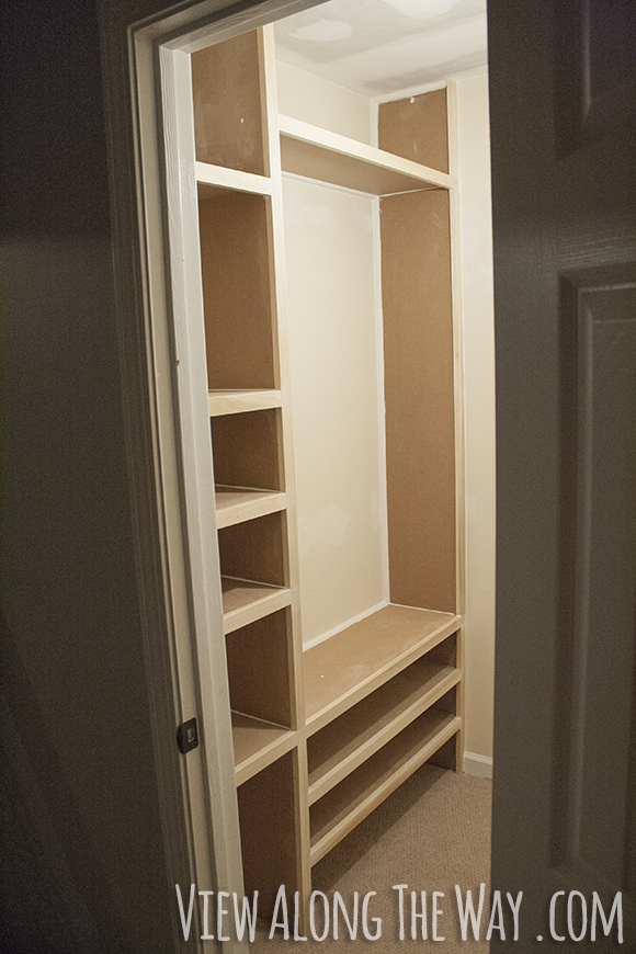 How to Paint Closet Shelves 